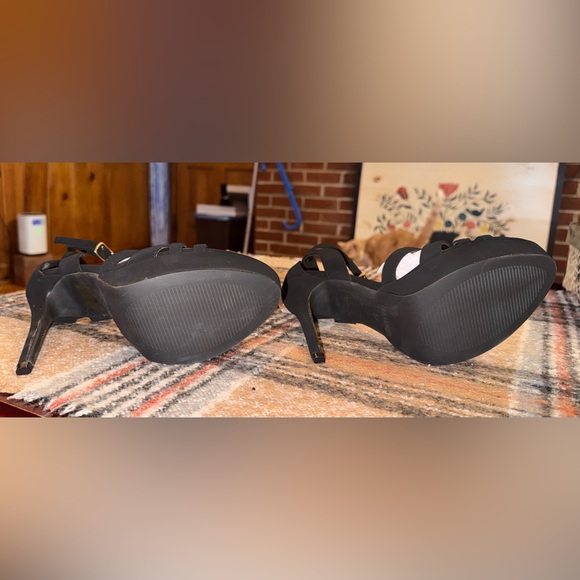 Dream Pairs Black Strappy Heels - Picture 5 of 7